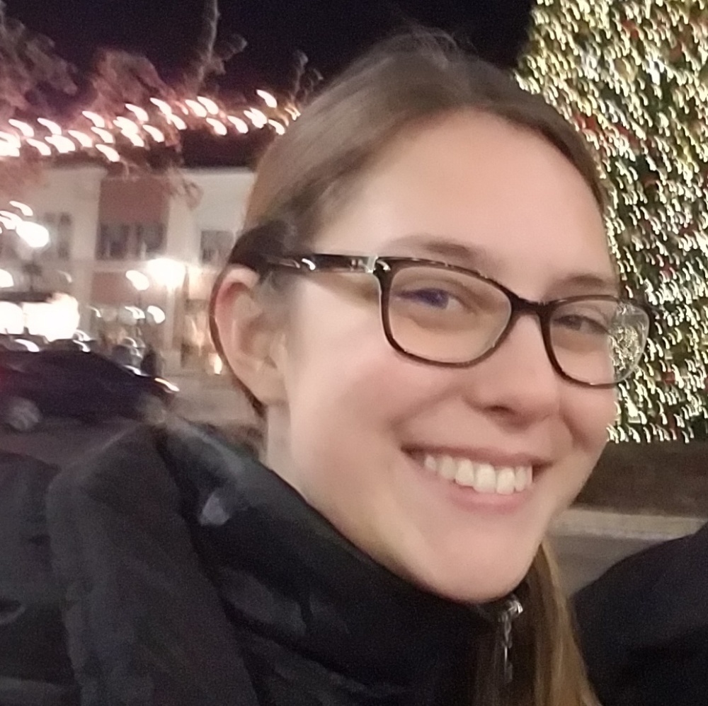 Meet your Posher, Rebecca